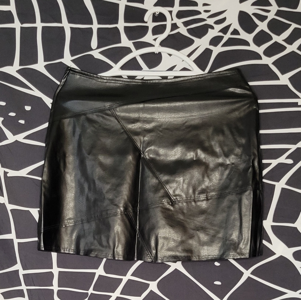 Rave faux leather miniskirt